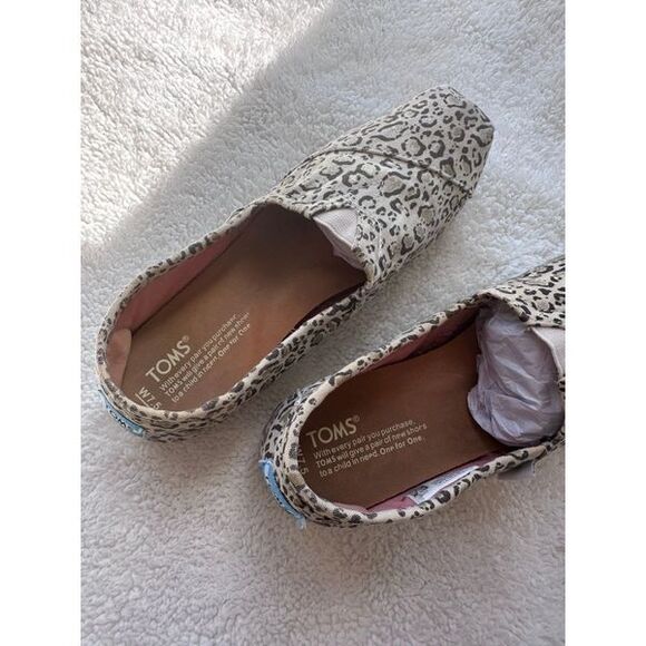 Toms Shoes Flats Sandals Leopard Gold Women’s 7.5 - Picture 7 of 11